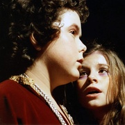 [恐怖/悬疑] 黑月亮 Black Moon  [凯瑟琳·哈里森/特蕾泽·吉泽][蓝光/高清1080p/4K下载]