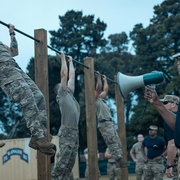 [动作/惊悚] 侵略机器 War Machine  [约书亚·迪亚兹/阿兰·里奇森][蓝光/高清1080p/4K下载]