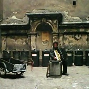 [喜剧] 史楚锡流浪记 Stroszek  [布鲁诺·斯列斯坦/埃娃·马特斯][蓝光/高清1080p/4K下载]