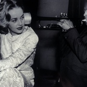 [犯罪/惊悚] 通往绞刑架的电梯 Ascenseur pour l'échafaud  [让娜·莫罗/莫里斯·罗内][蓝光/高清1080p/4K下载]