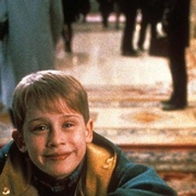 [犯罪/家庭] 小鬼当家2 Home Alone 2: Lost in New York  [麦考利·卡尔金/乔·佩西][蓝光/高清1080p/4K下载]