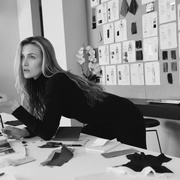 [爱情/传记] 爱情故事：小约翰·肯尼迪与卡罗琳·贝塞特 第一季 Love Story: John F. Kennedy Jr. & Carolyn Bessette Season 1  [萨拉·皮金/保罗·安东尼·凯利][蓝光/高清1080p/4K下载]